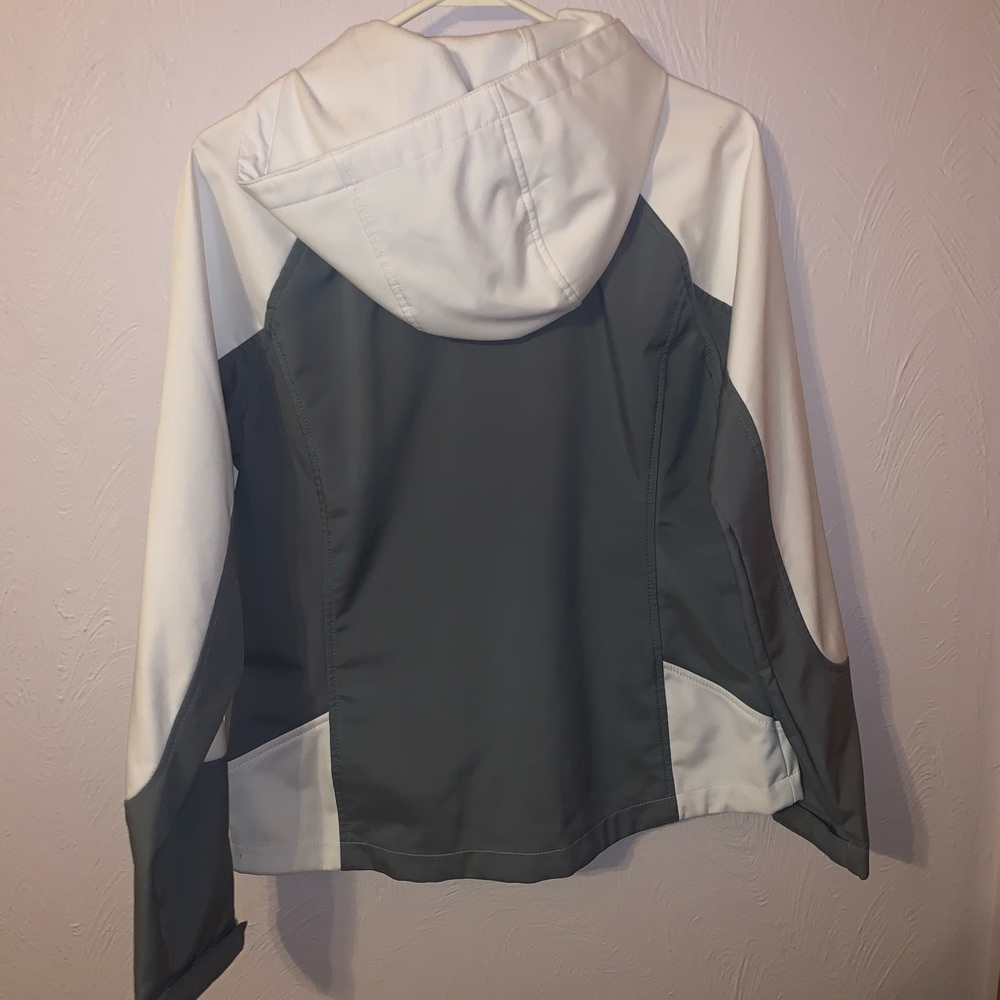 Free Tech Jacket - Picture 4 of 4